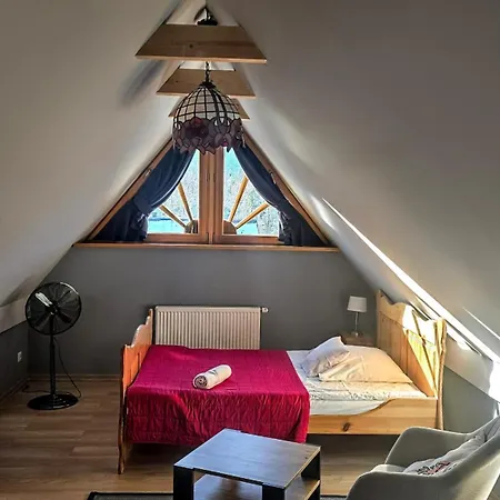 Za Strugiem - I Lejlighed